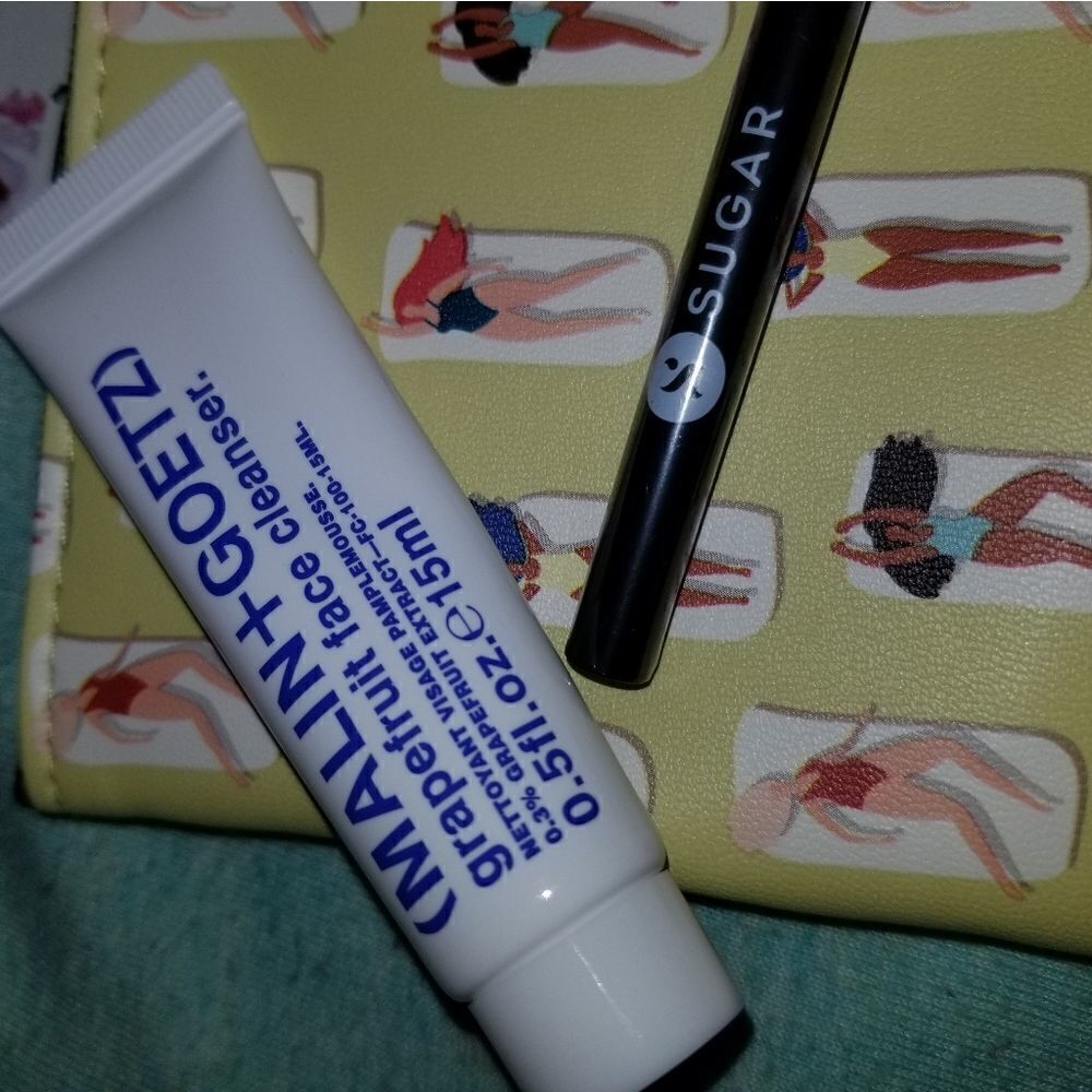 Ipsy randomized bundle - Picture 7 of 15